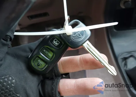 2000 Toyota 4Runner Sr5 V6 from USA, damaged, VIN JT3HN86R7Y0278001